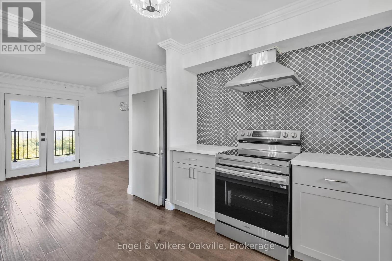 50 OAK AVENUE