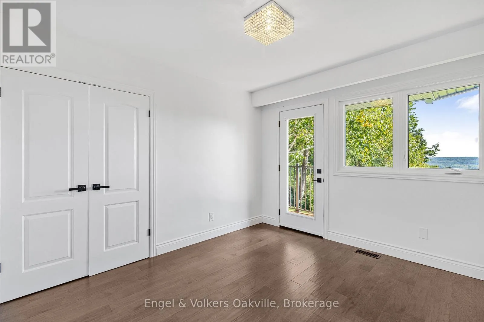 50 OAK AVENUE
