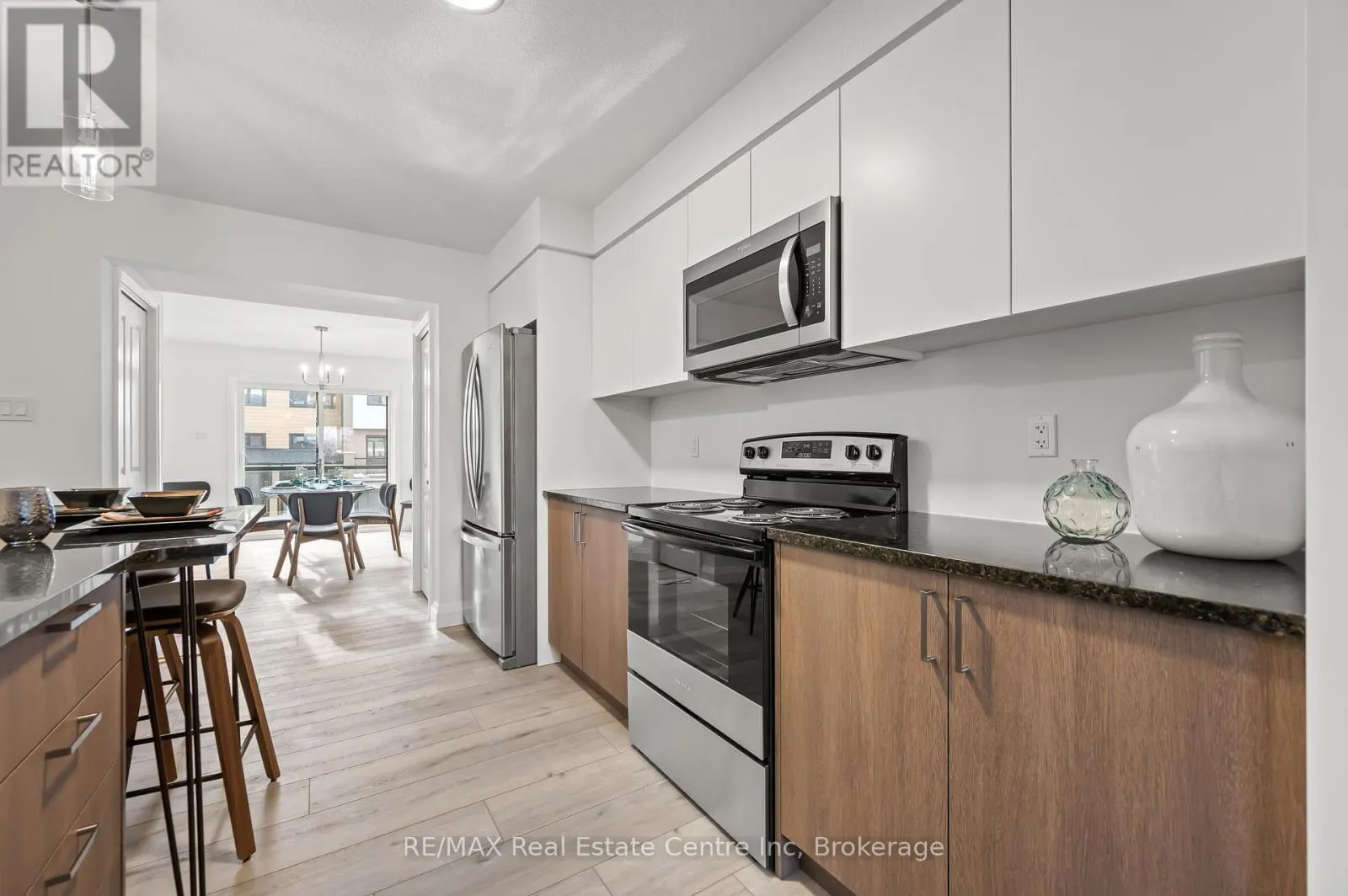 6 - 182 BRIDGE CRESCENT, #6