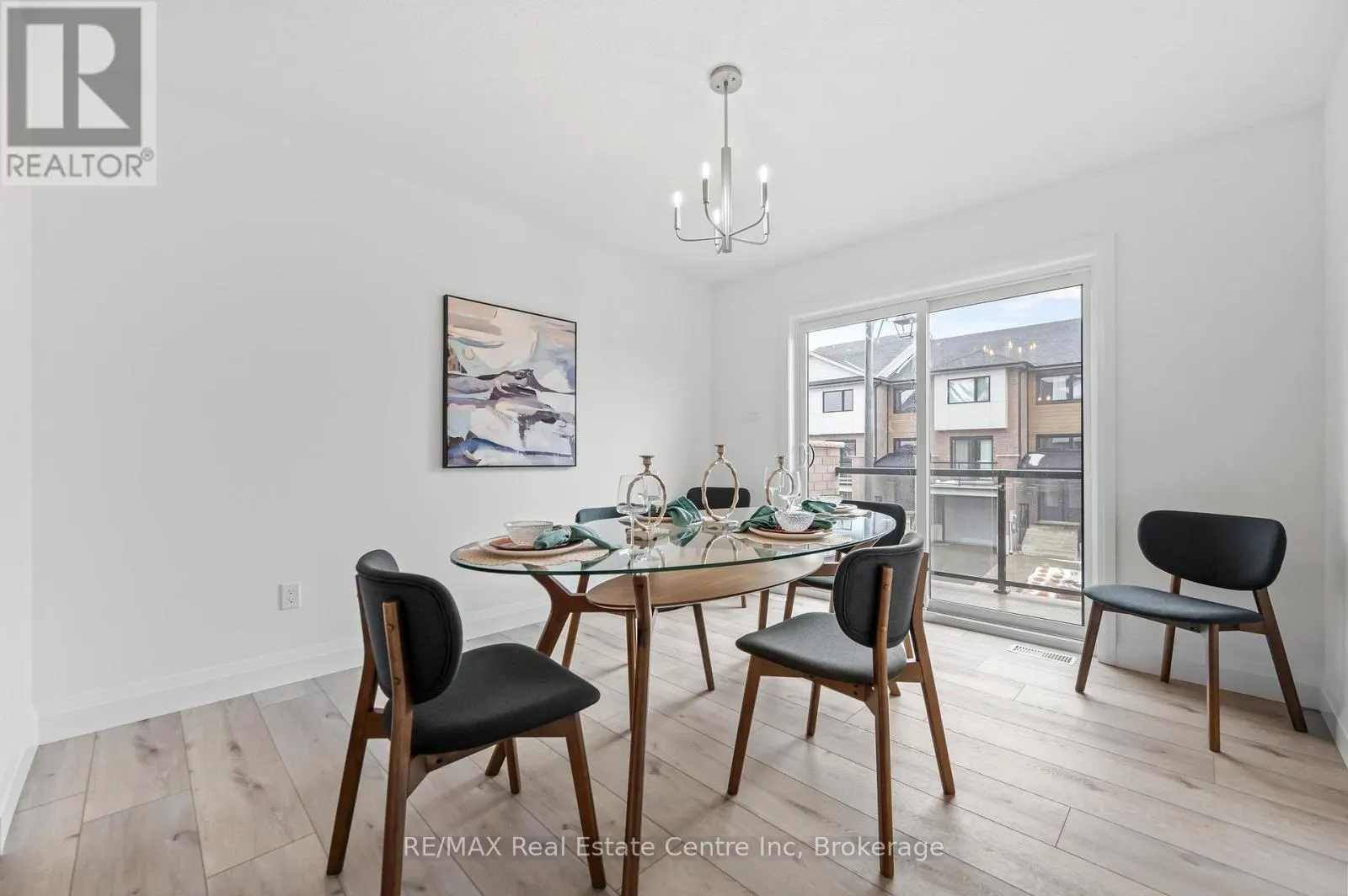 6 - 182 BRIDGE CRESCENT, #6