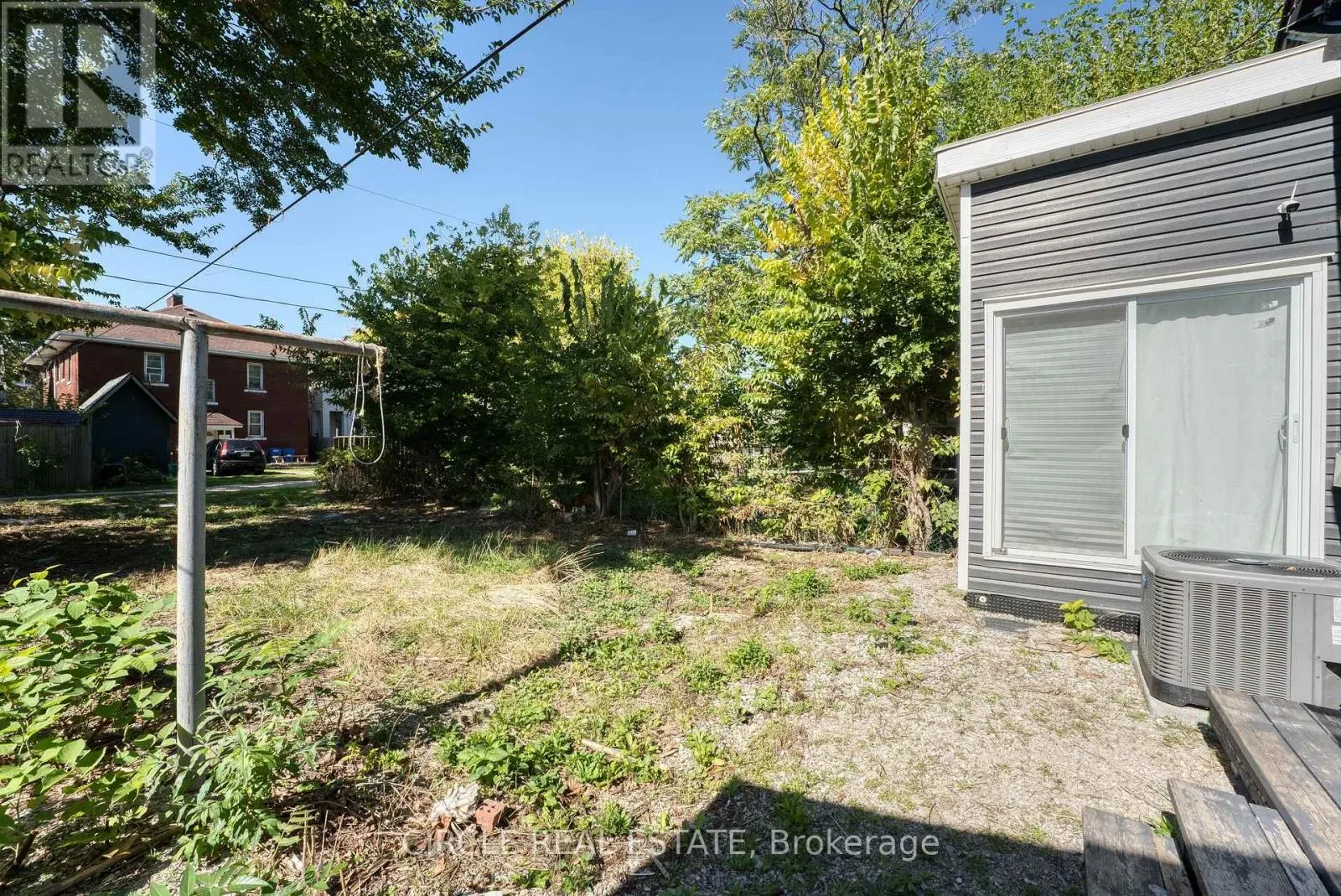 241 CURRY AVENUE