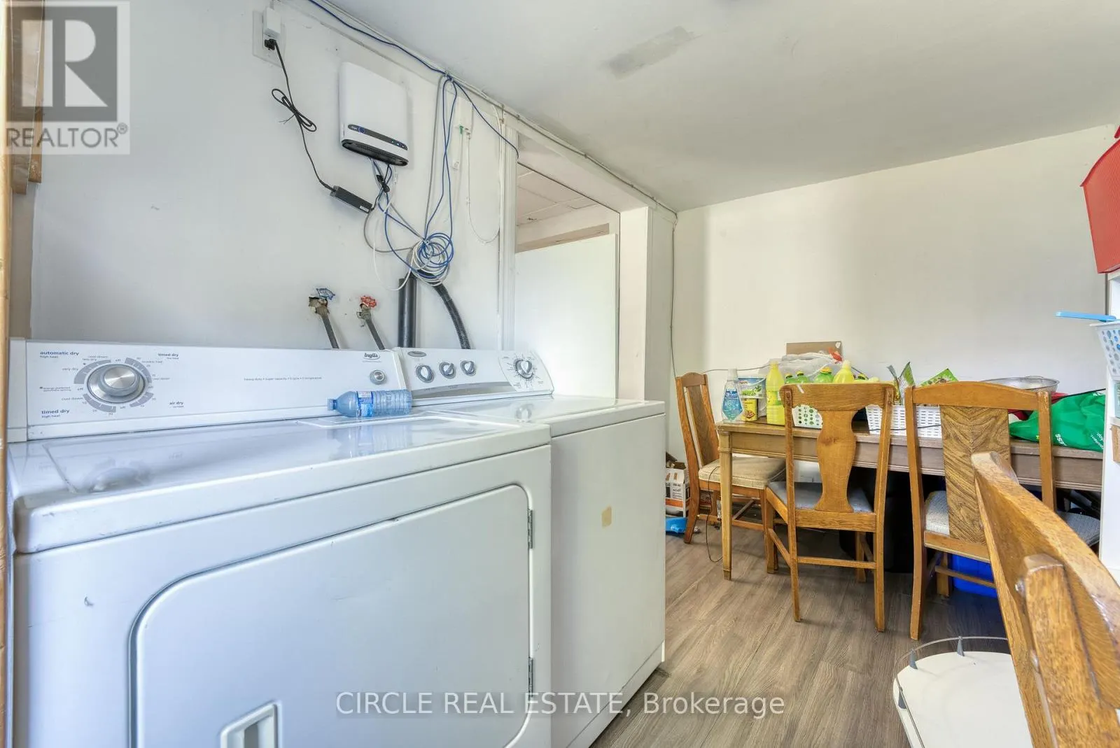 241 CURRY AVENUE