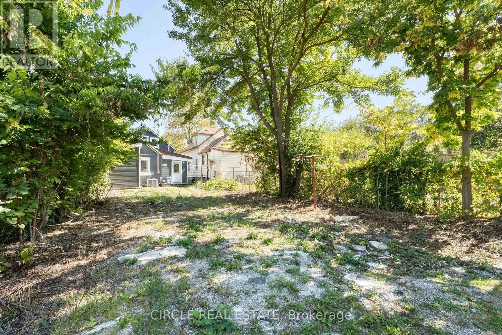 241 CURRY AVENUE