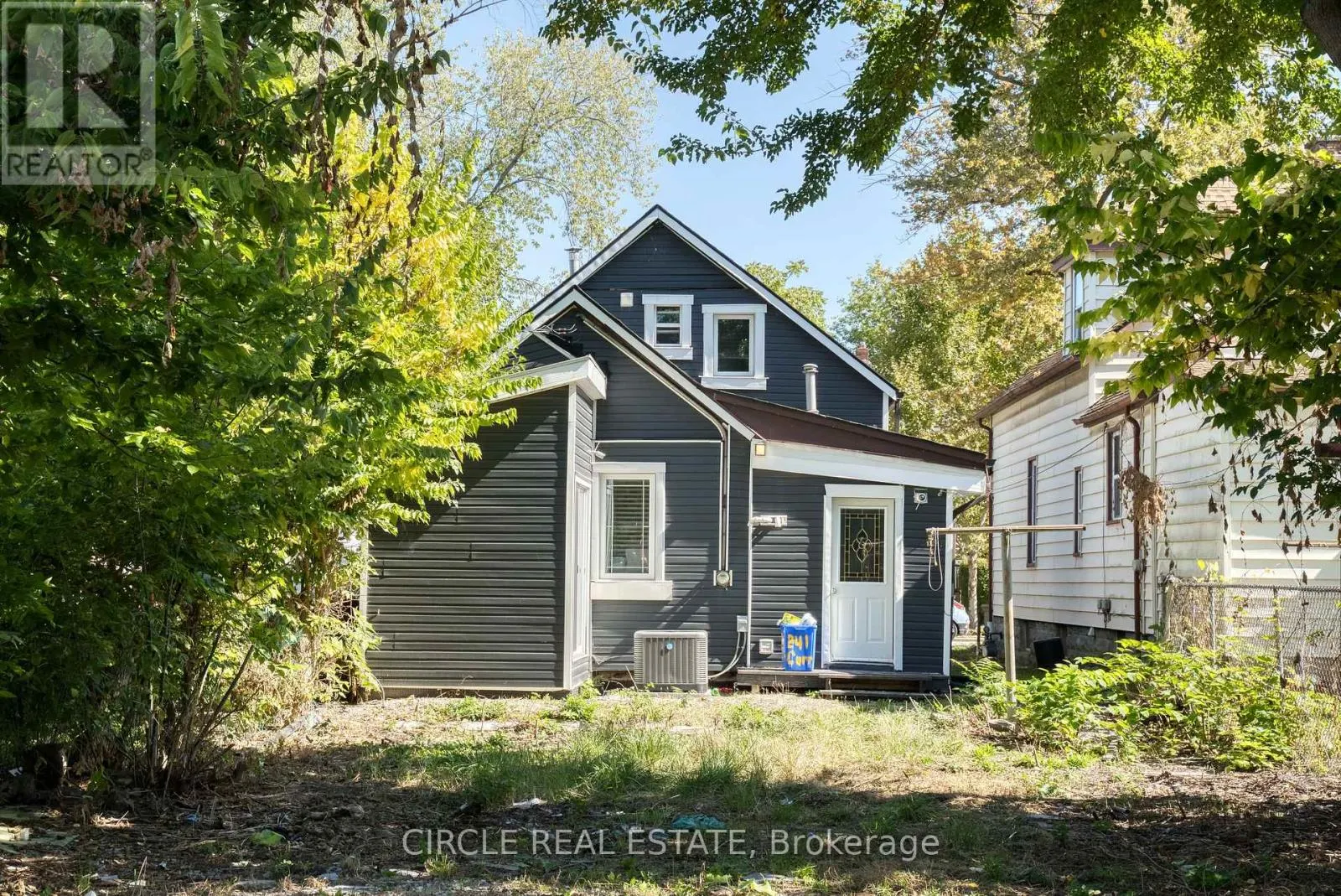 241 CURRY AVENUE