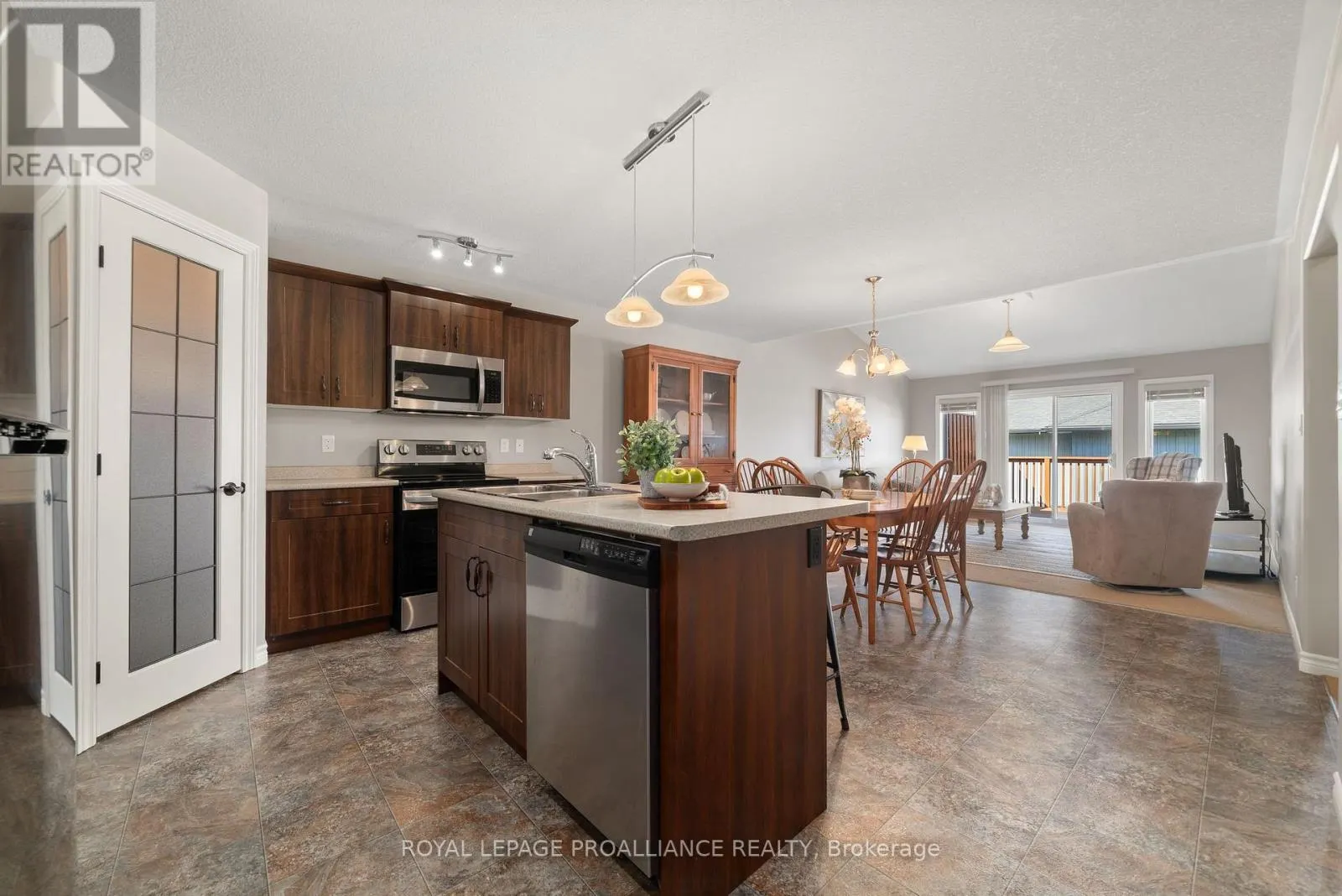 23 CHINOOK STREET