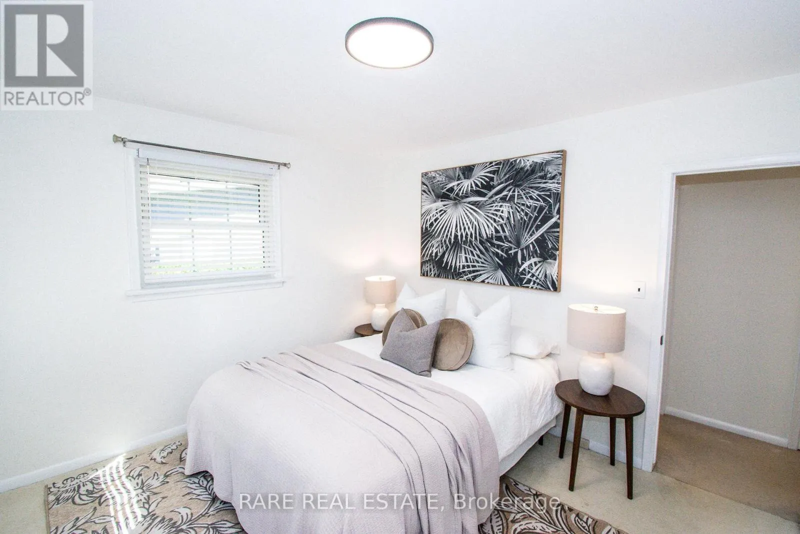 8 BROOKSIDE AVENUE