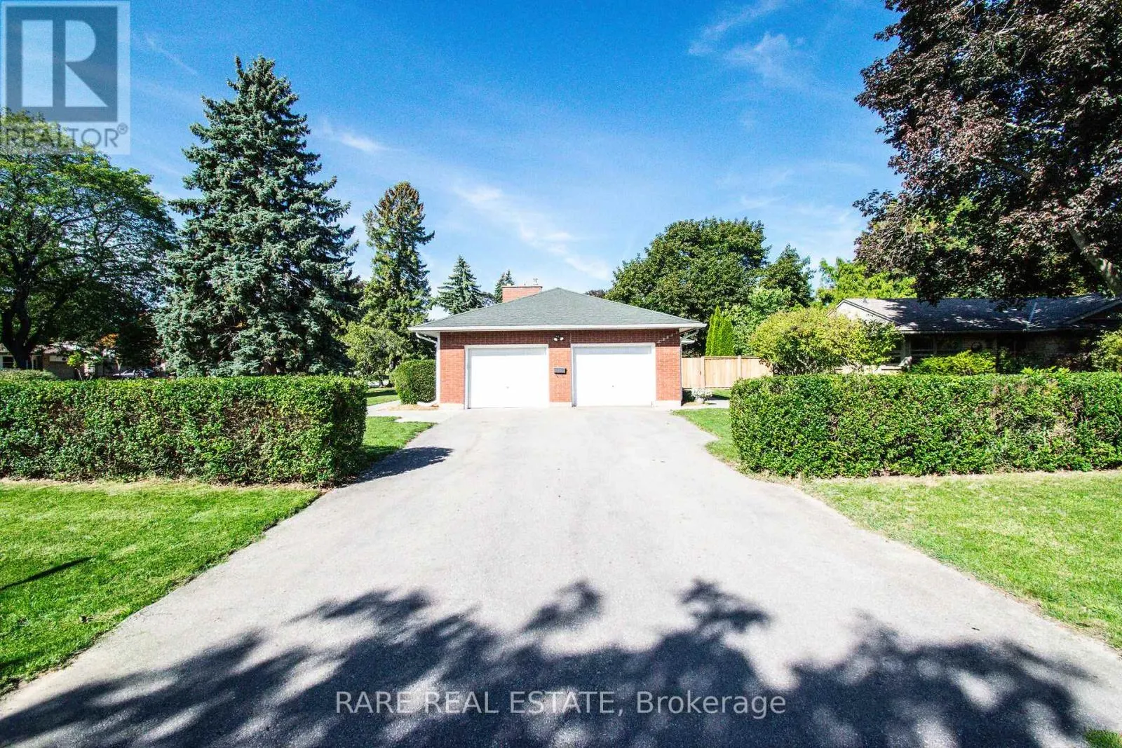 8 BROOKSIDE AVENUE
