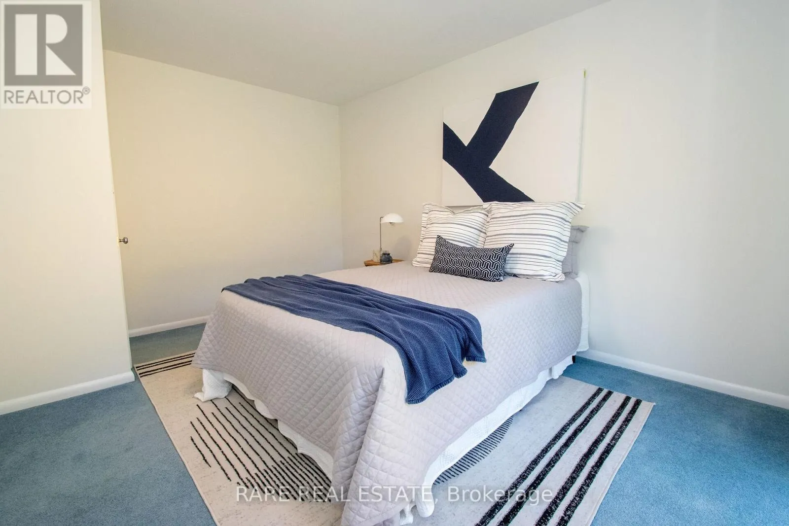 8 BROOKSIDE AVENUE