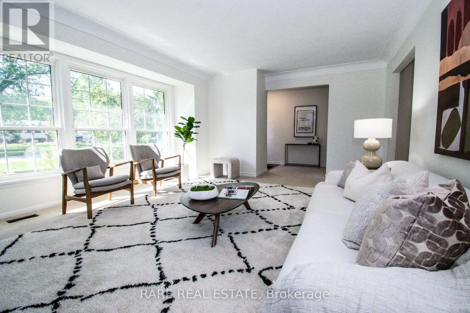 8 BROOKSIDE AVENUE