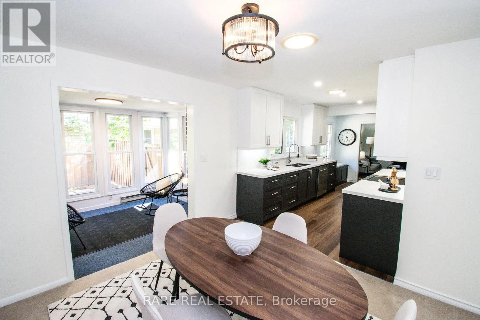 8 BROOKSIDE AVENUE