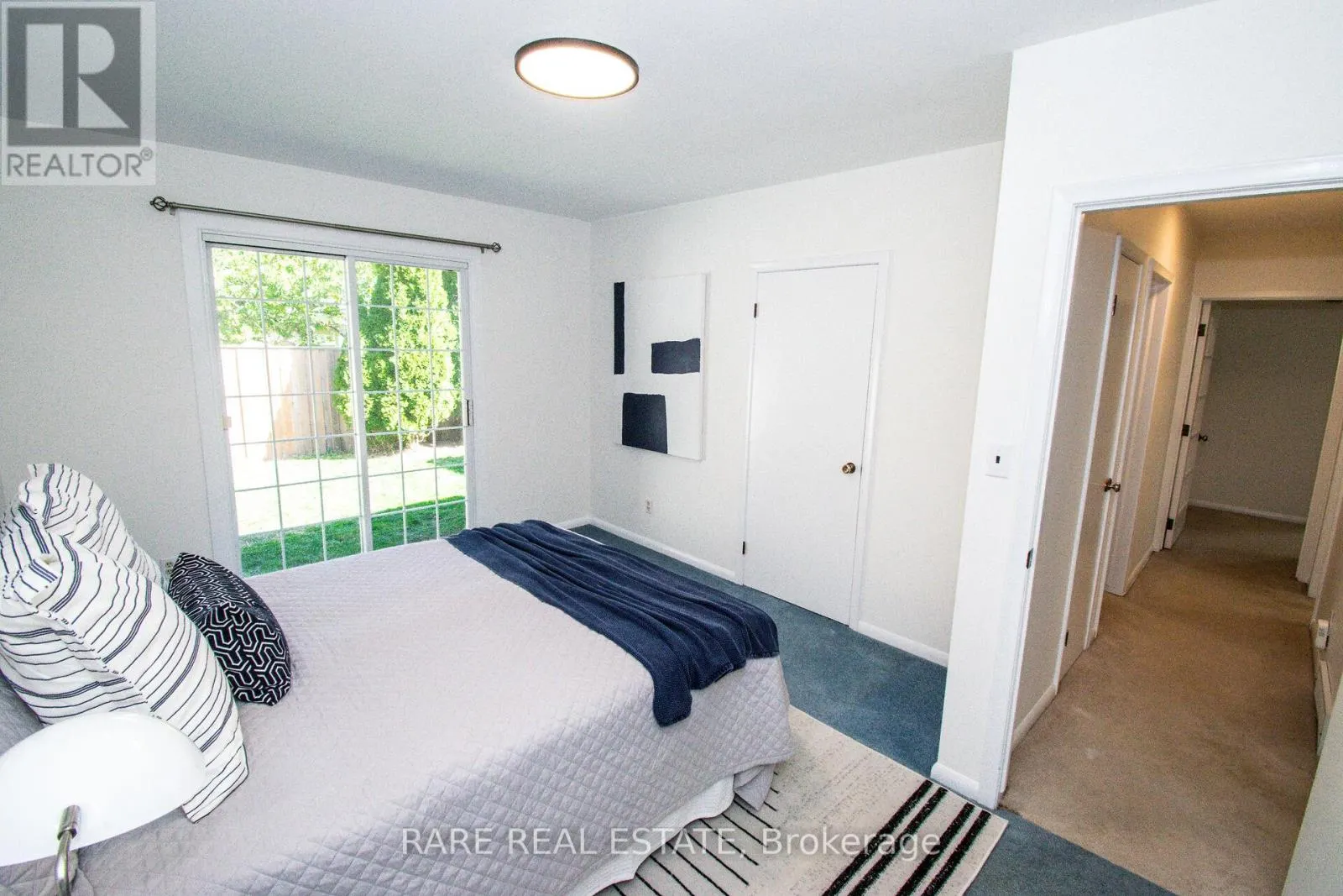 8 BROOKSIDE AVENUE