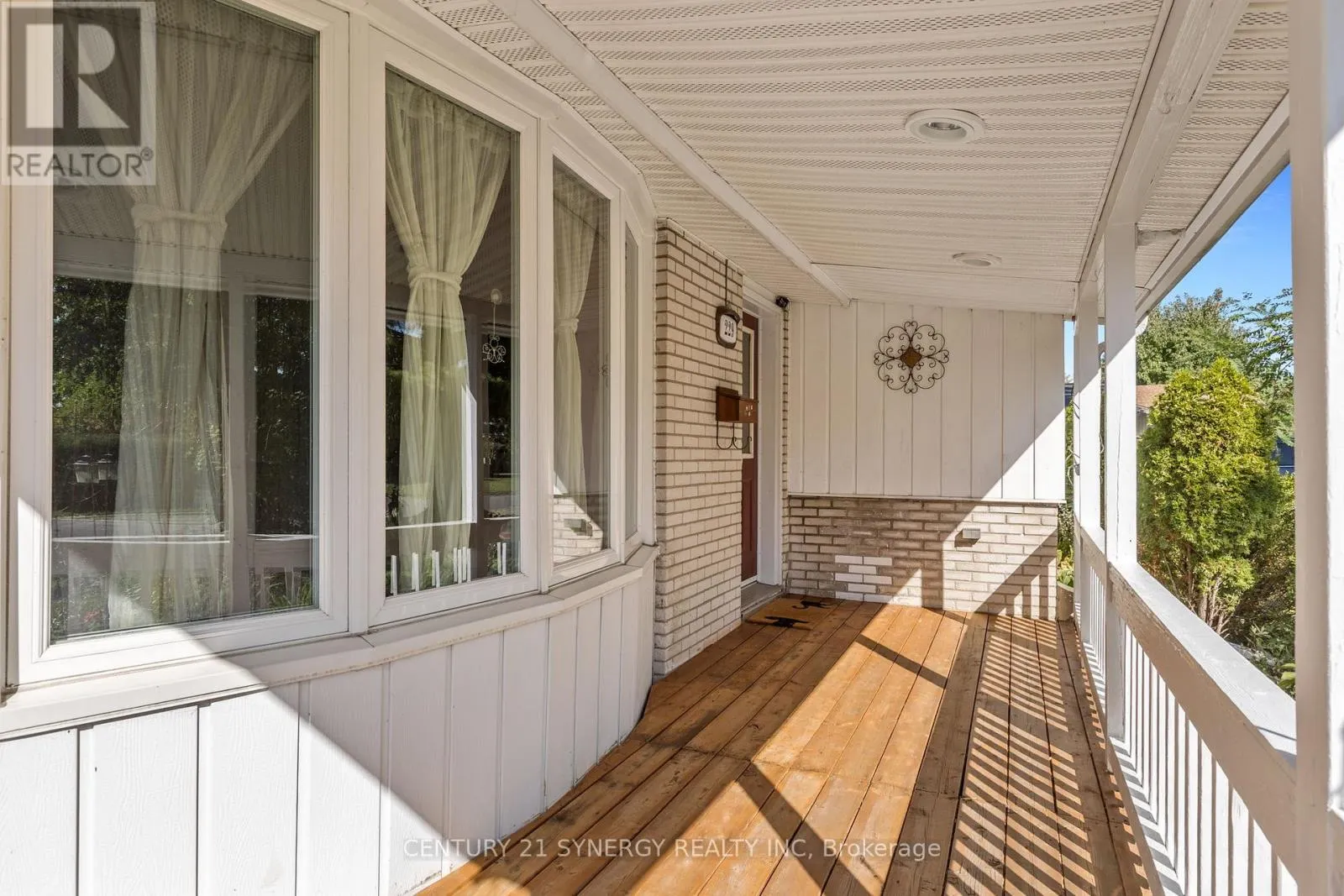 229 KENNEDY LANE W