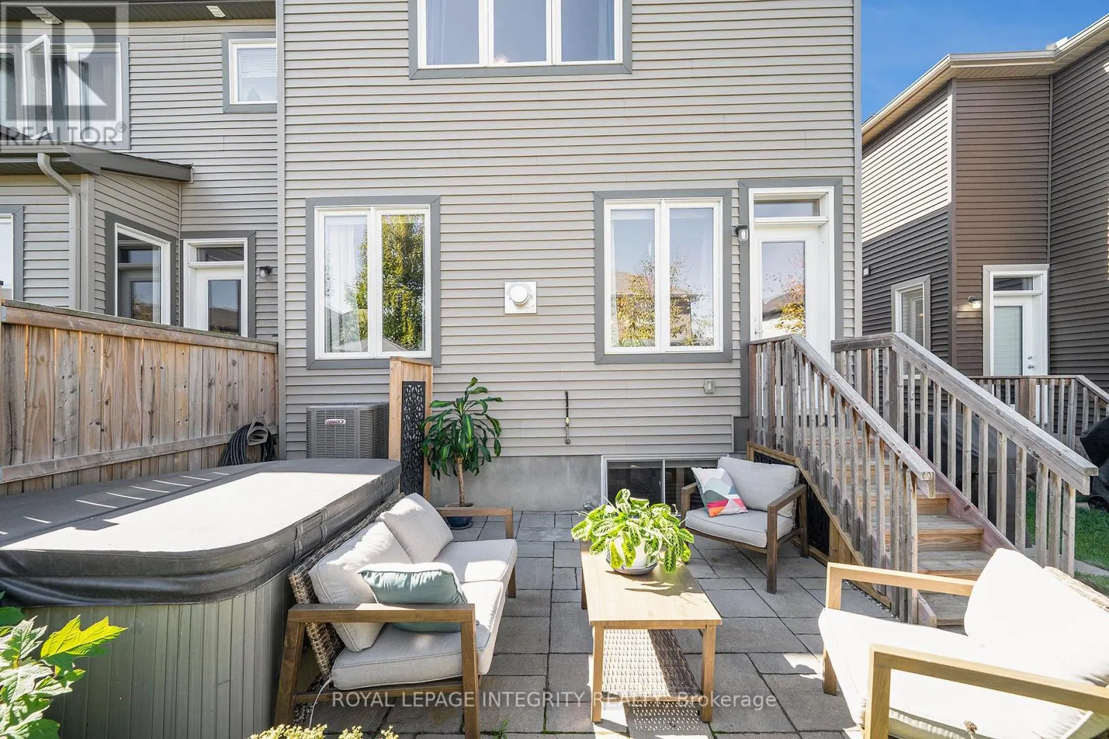 19 RIDDELL STREET