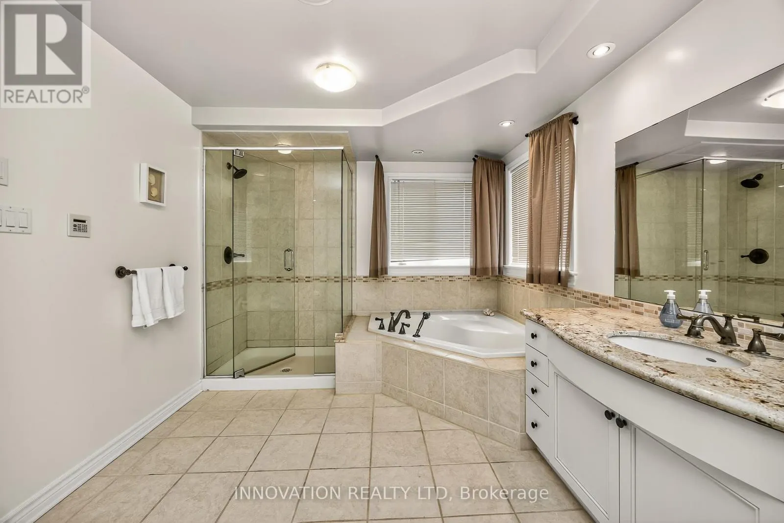 534 LANDSWOOD WAY