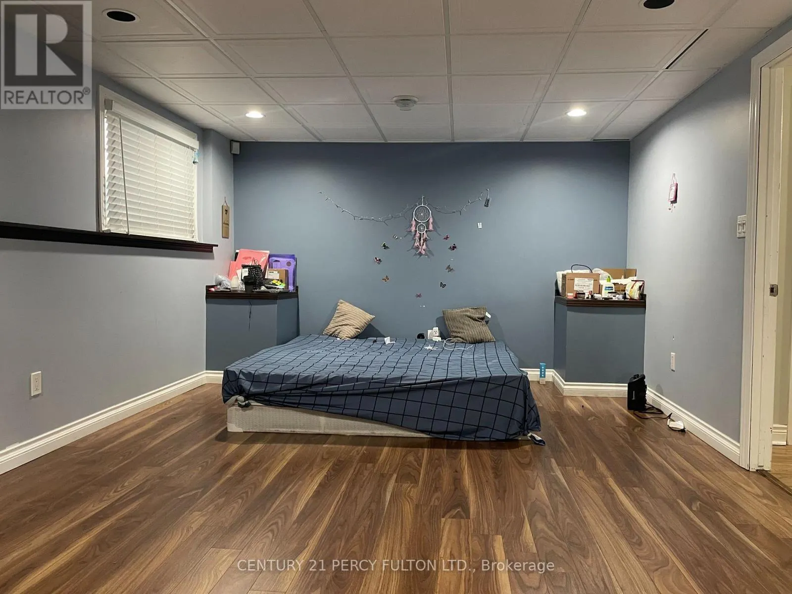 2 TRELAWN PARKWAY E