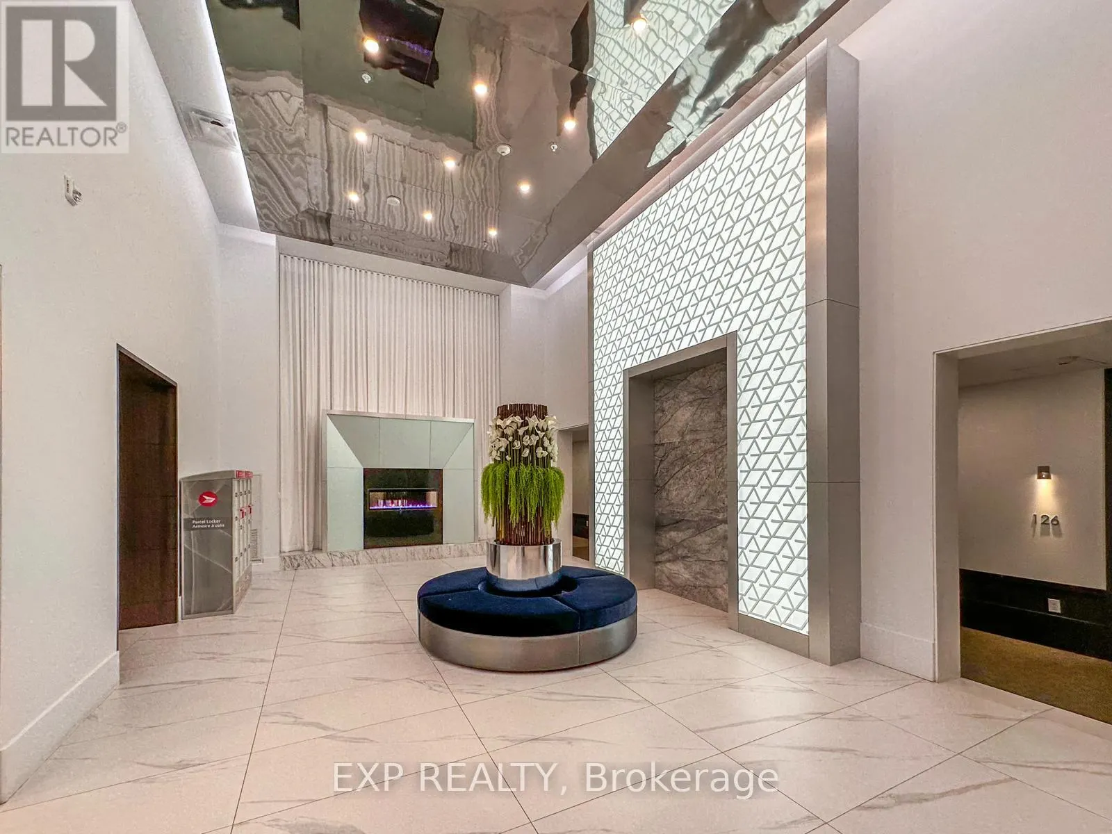 216 - 16 CONCORD PLACE