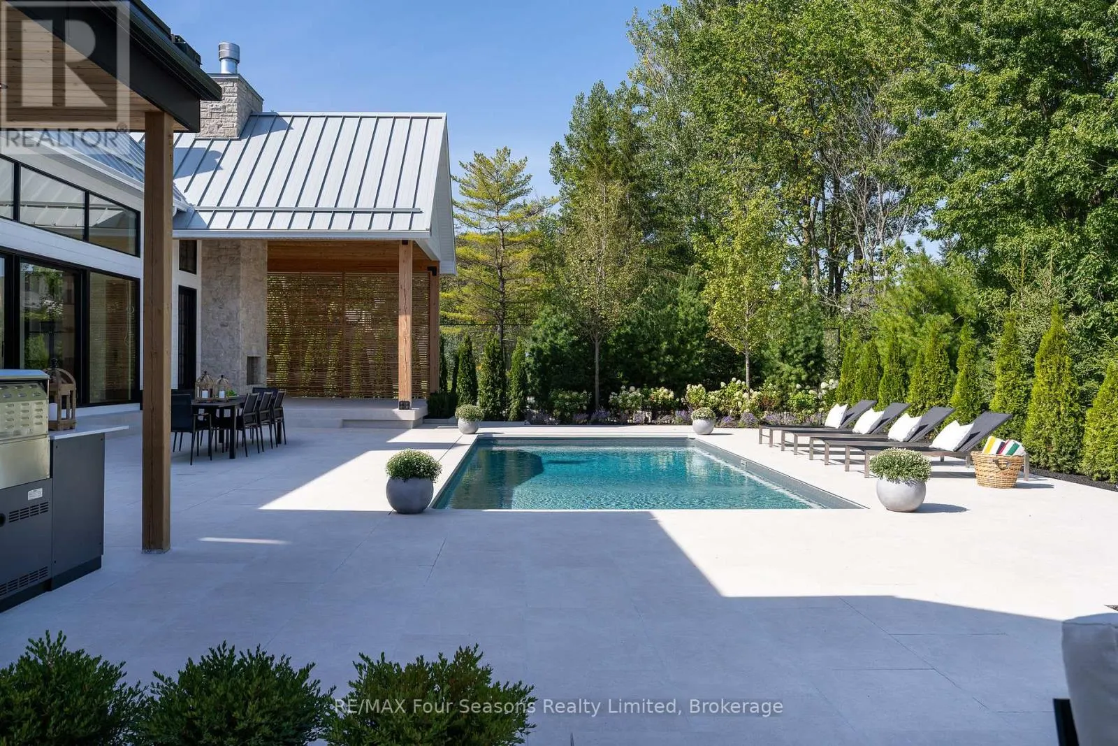 110 WYANDOT COURT