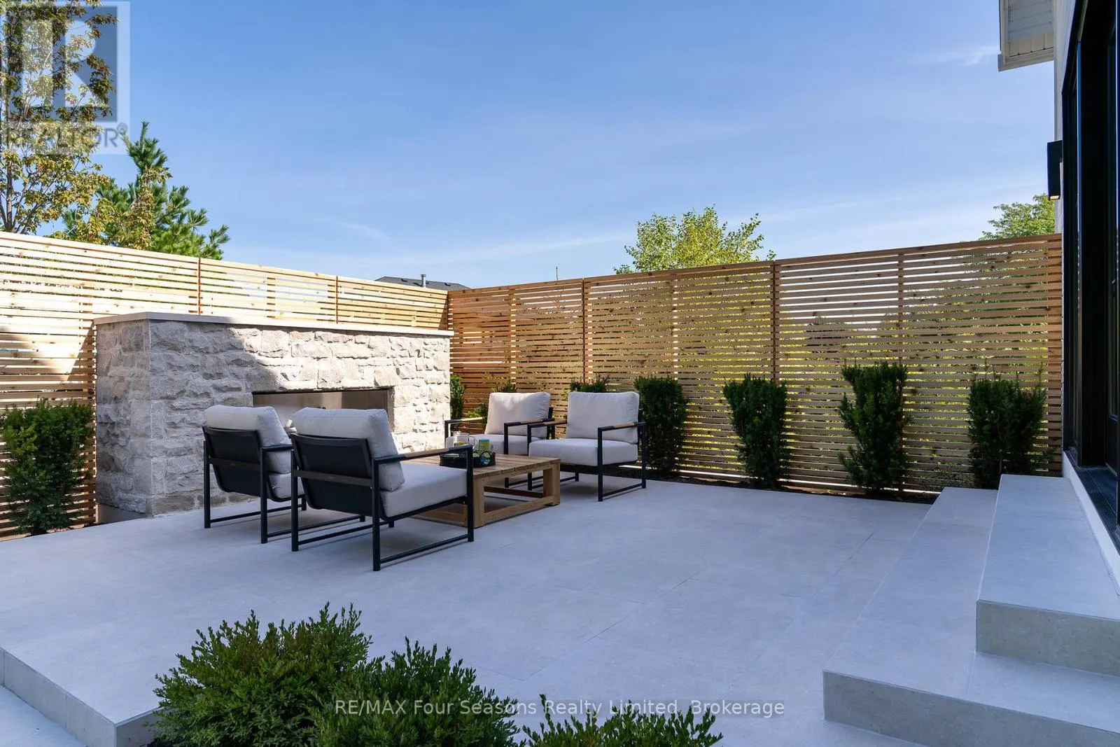 110 WYANDOT COURT