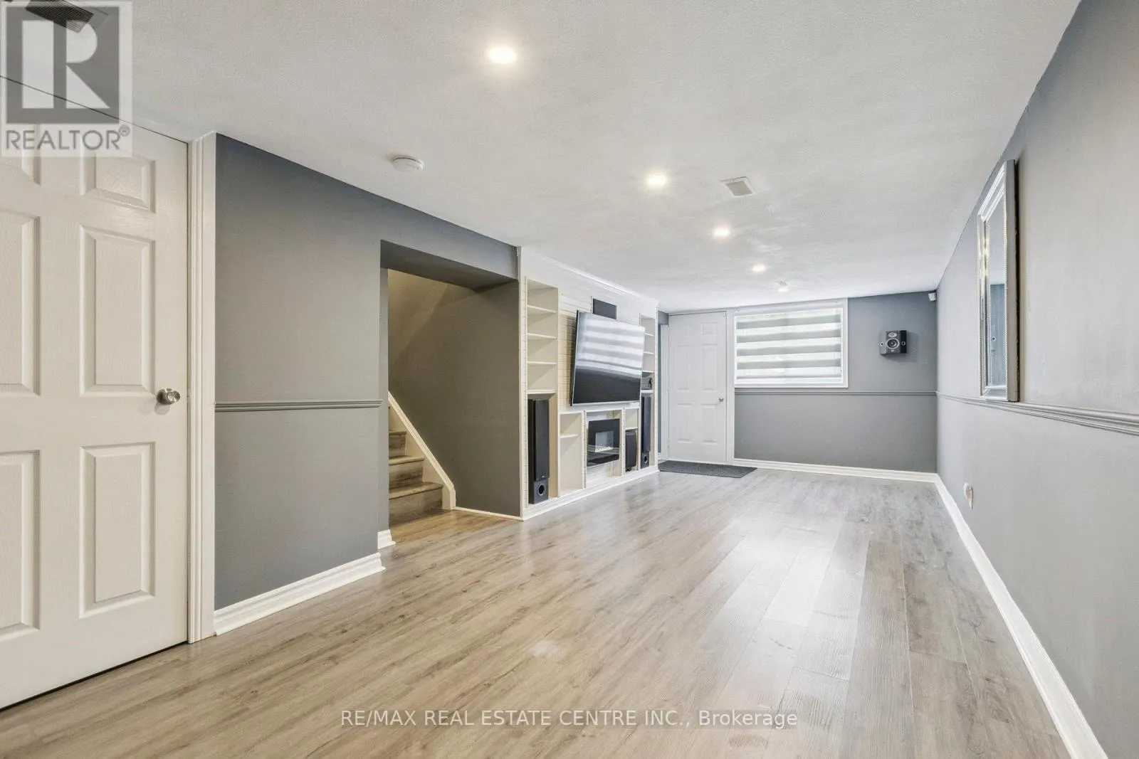 122 MOOREGATE CRESCENT