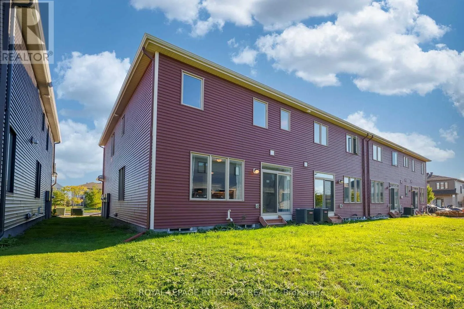 215 MERAK WAY