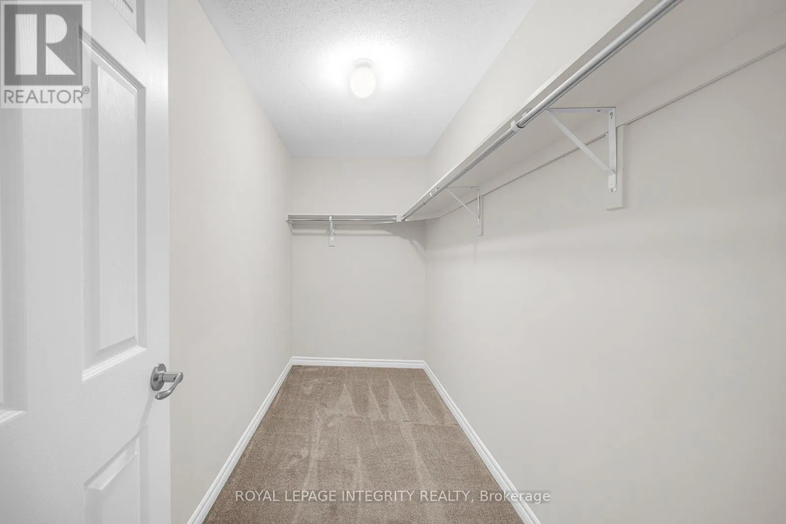 215 MERAK WAY