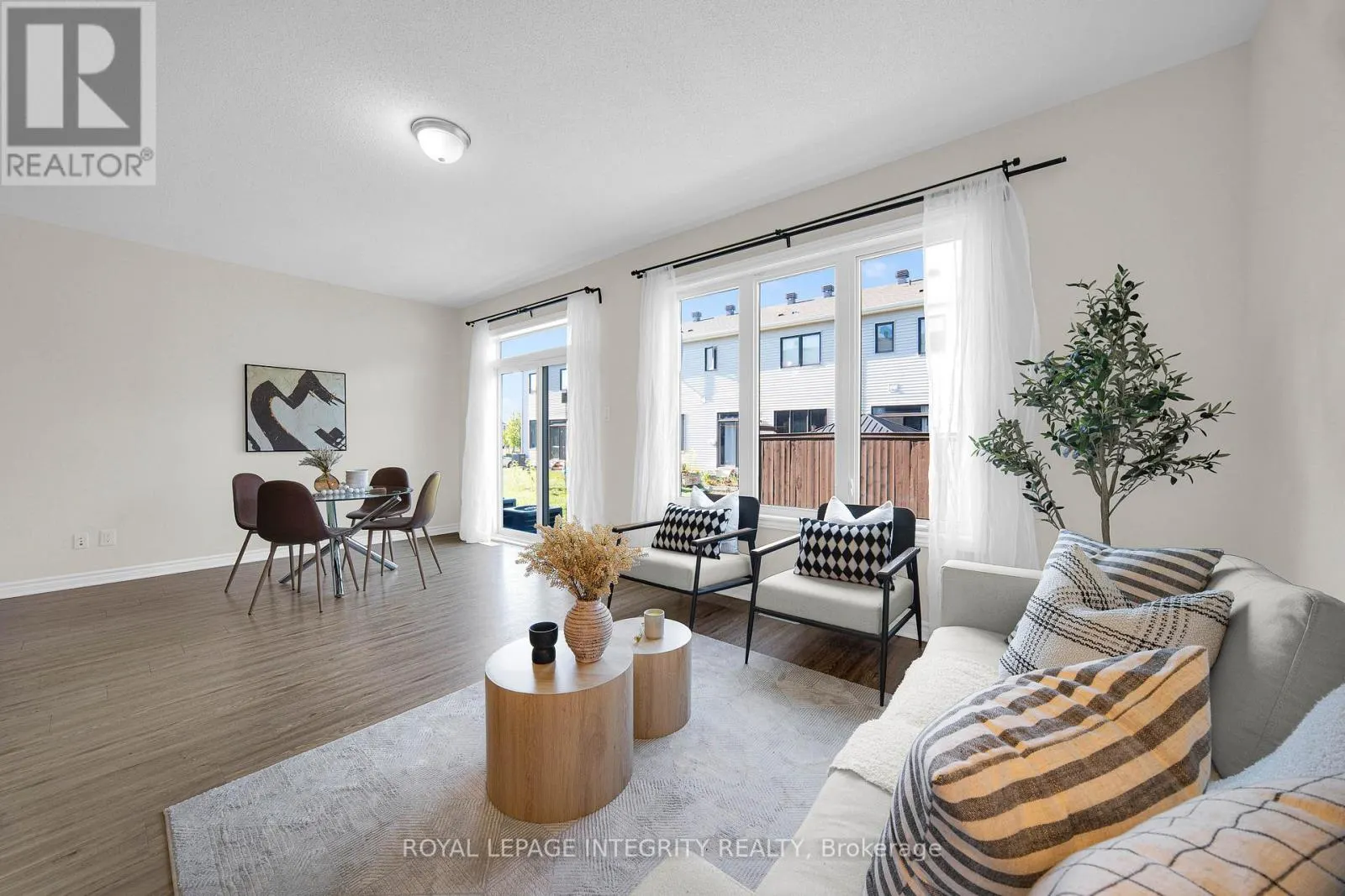 215 MERAK WAY