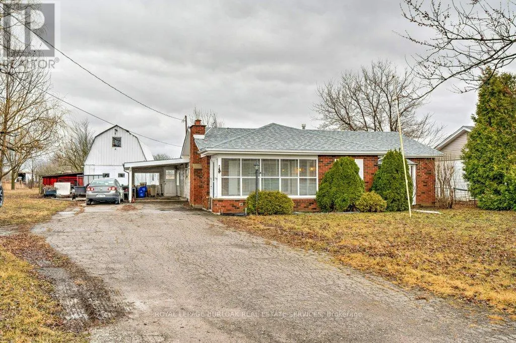 114 SECOND ROAD E