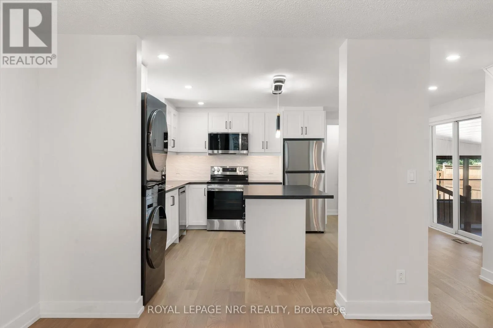 88 BAYVIEW DRIVE