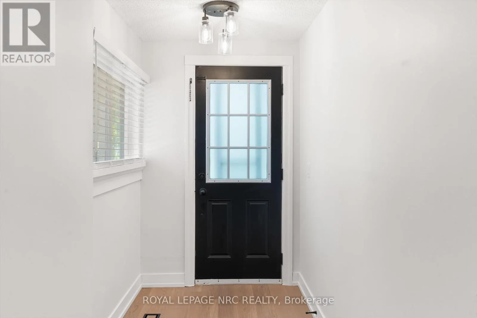 88 BAYVIEW DRIVE