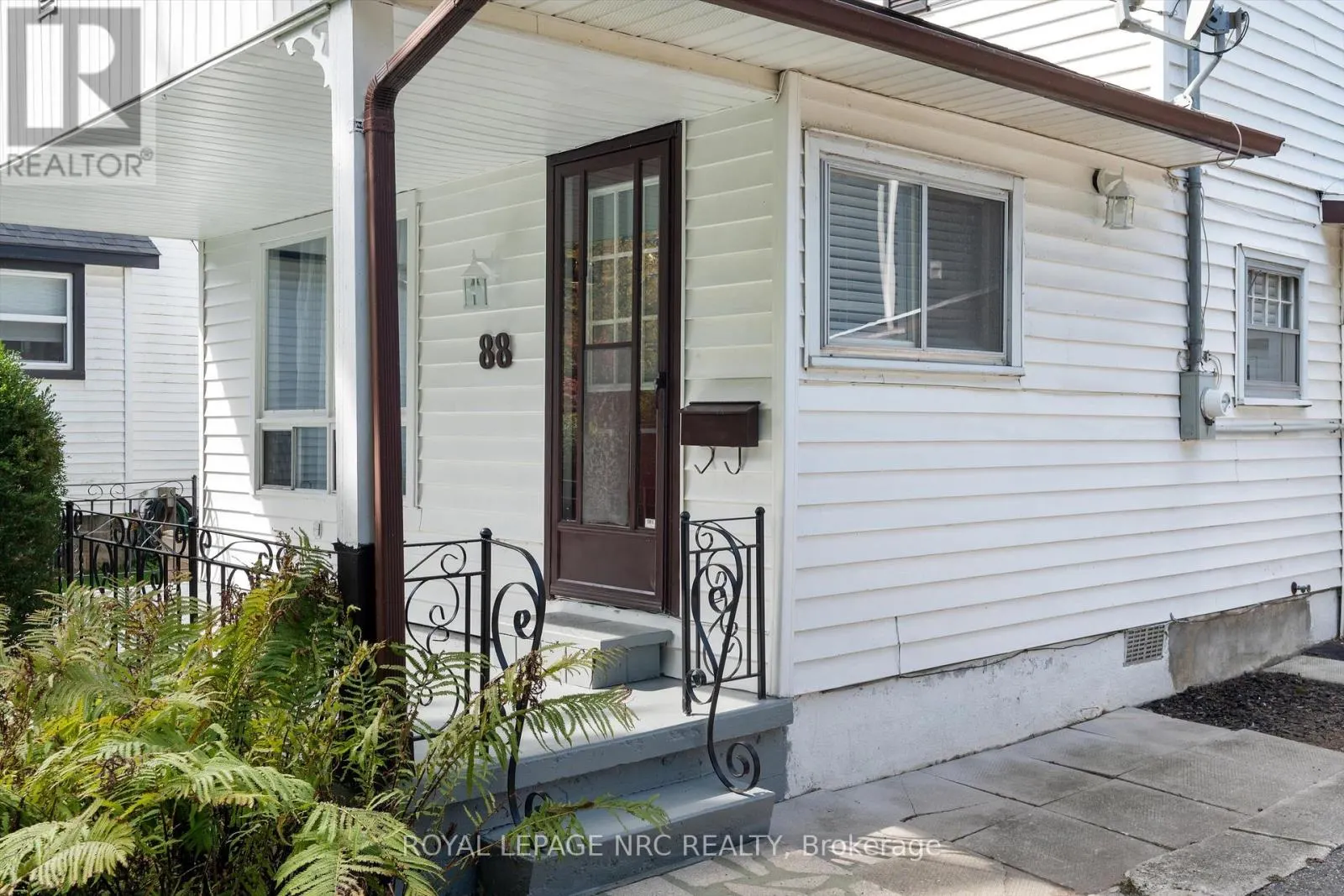 88 BAYVIEW DRIVE