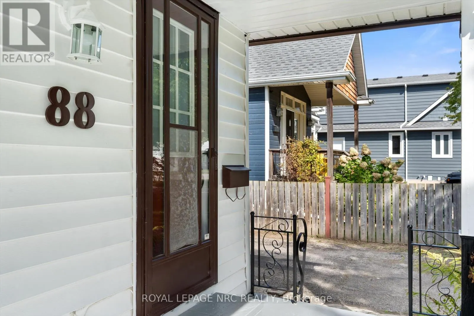 88 BAYVIEW DRIVE