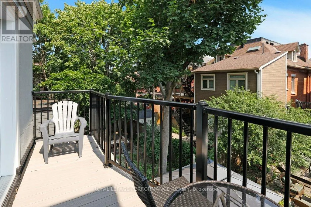 2 - 50 DELAWARE AVENUE