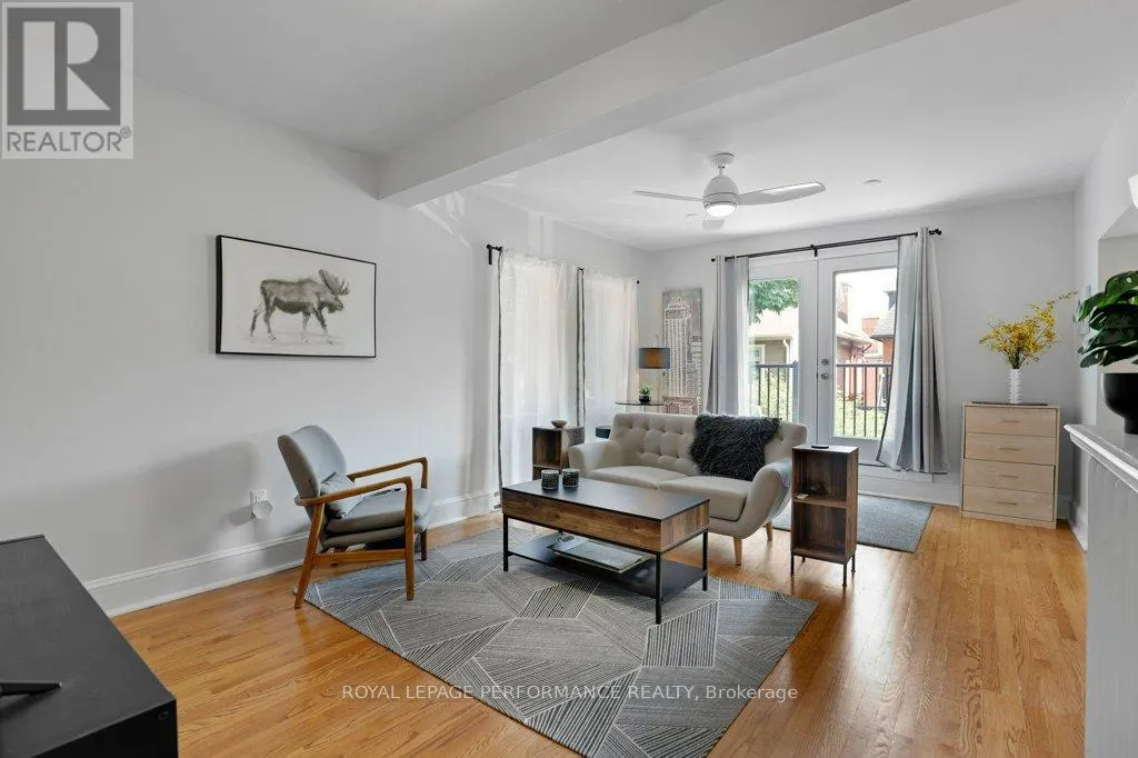 2 - 50 DELAWARE AVENUE