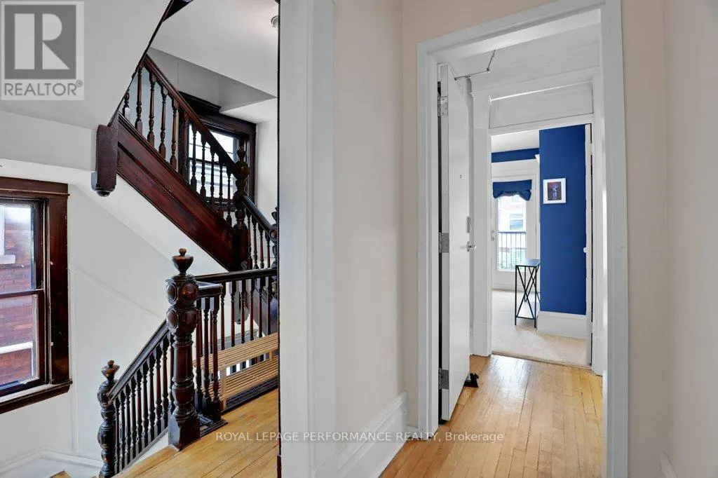 2 - 50 DELAWARE AVENUE