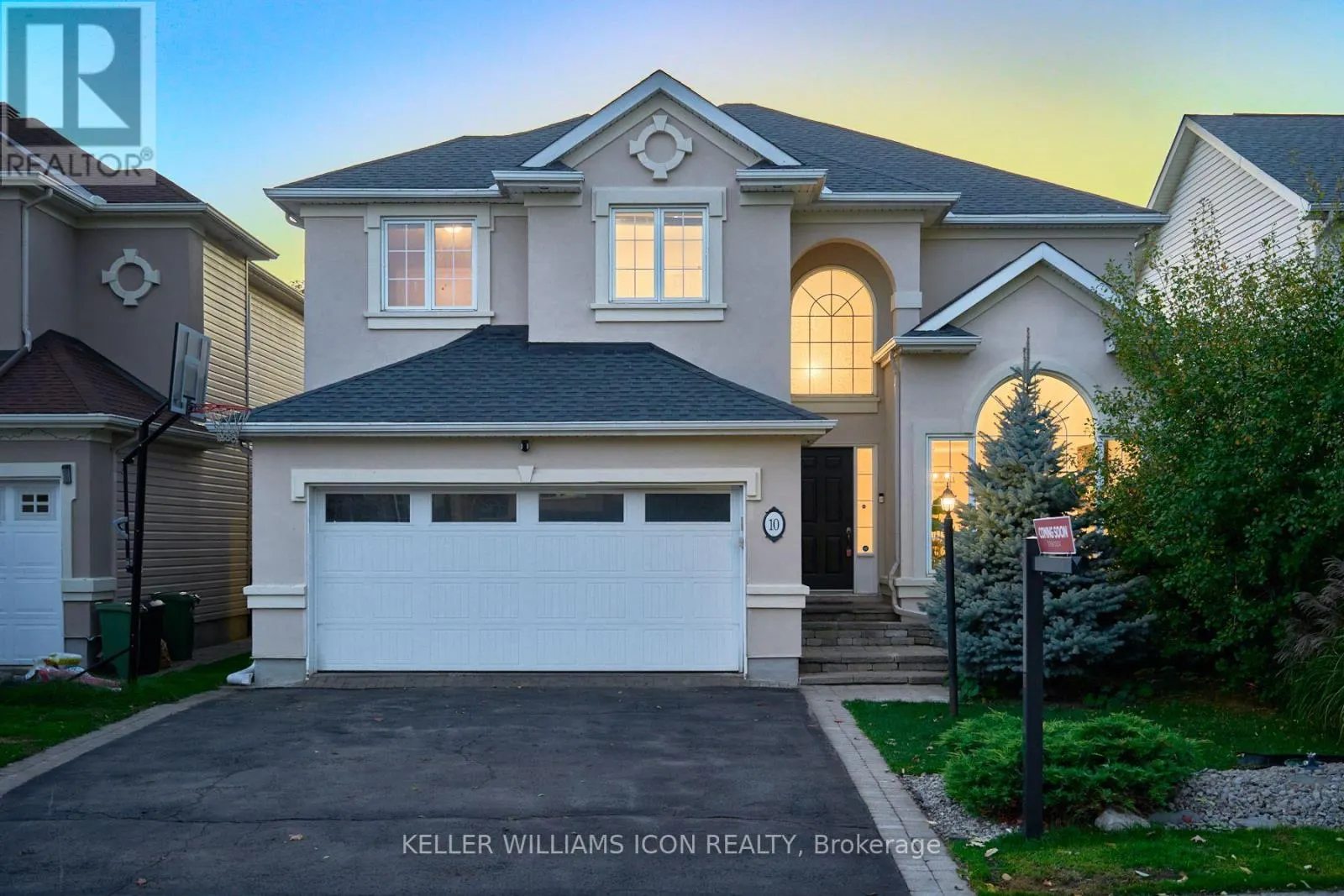 10 PONDHOLLOW WAY