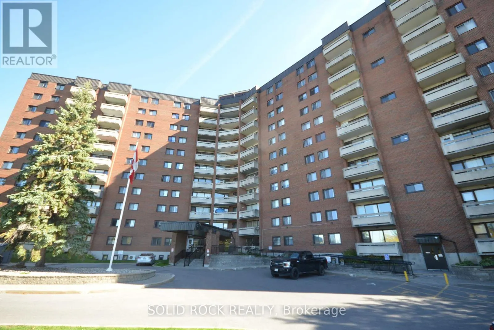 812 - 3100 CARLING AVENUE