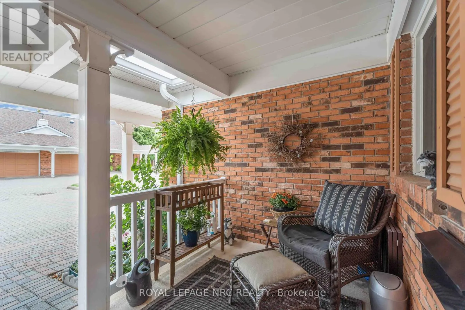 4156 BEECHNUT COURT
