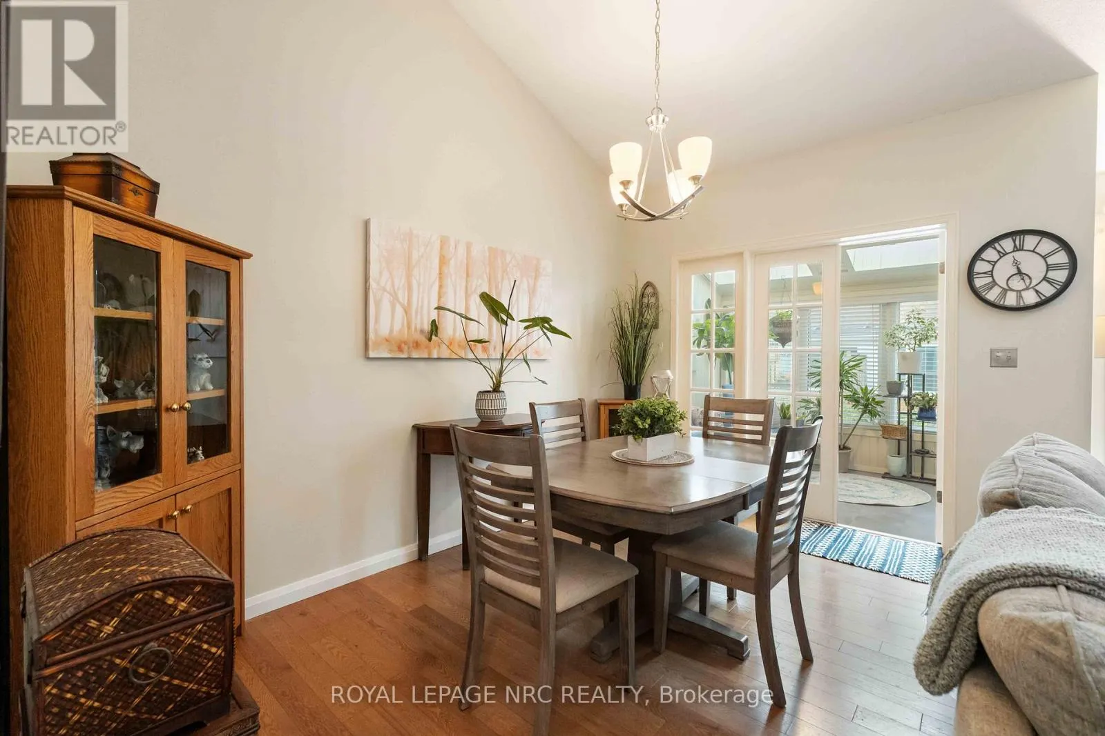 4156 BEECHNUT COURT
