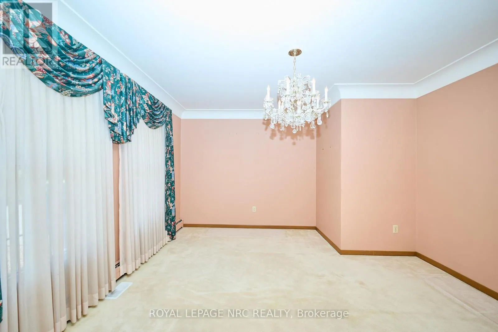 125 DALEVIEW DRIVE