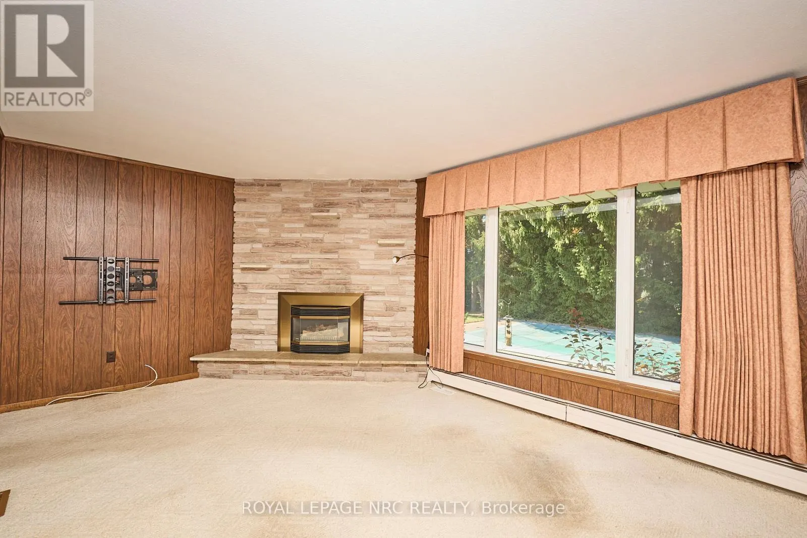 125 DALEVIEW DRIVE