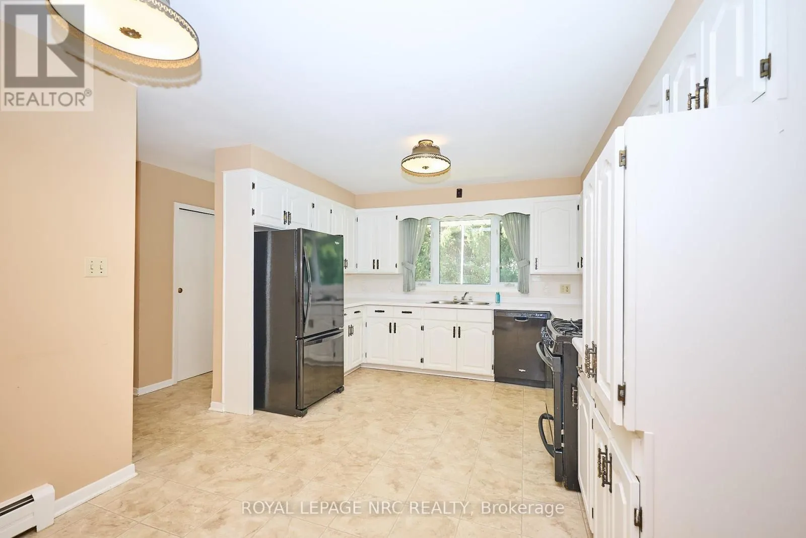 125 DALEVIEW DRIVE