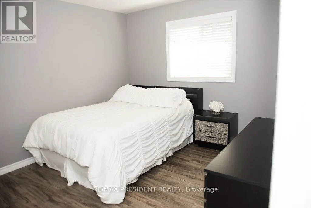 1657 BAYSWATER CRESCENT