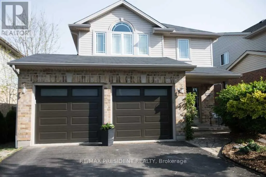 1657 BAYSWATER CRESCENT