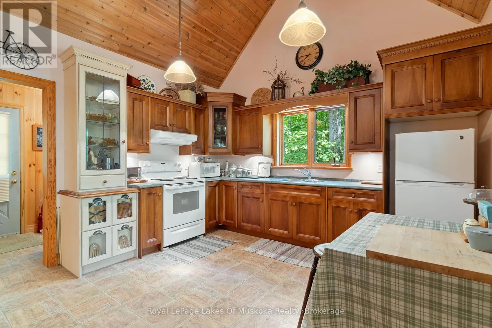 1236 GRACE ROAD