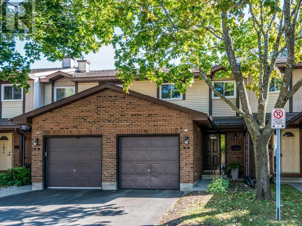 78 CLARKSON CRESCENT