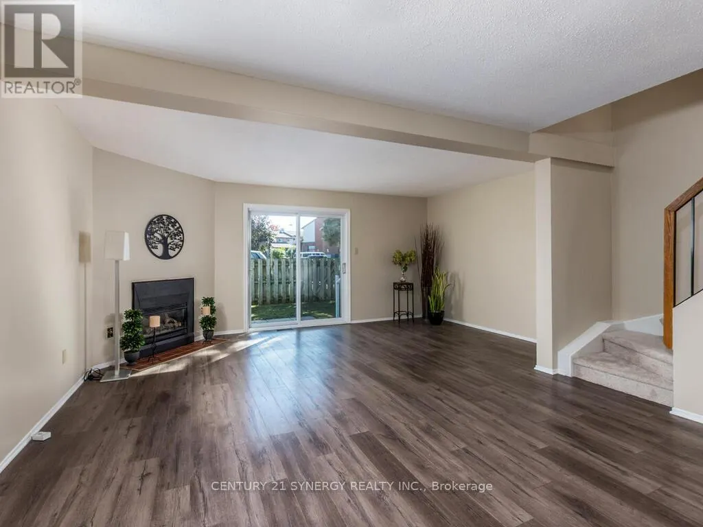 78 CLARKSON CRESCENT