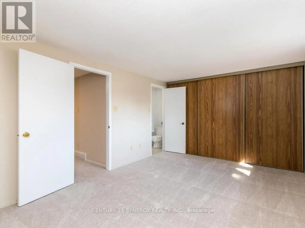 78 CLARKSON CRESCENT