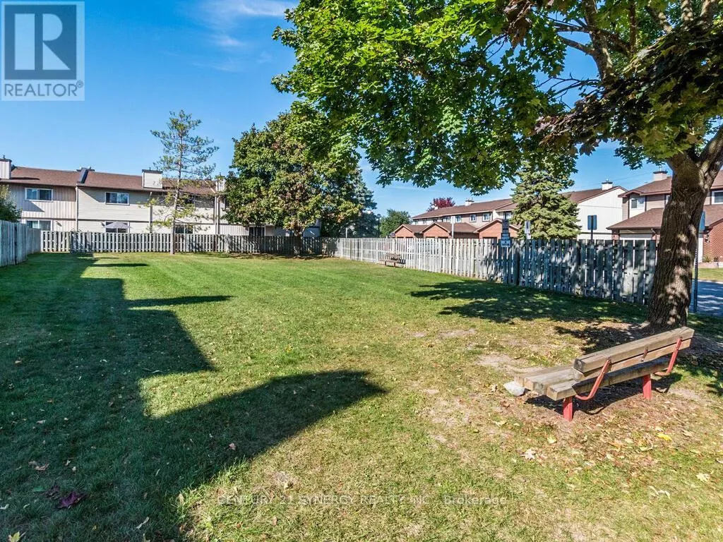 78 CLARKSON CRESCENT