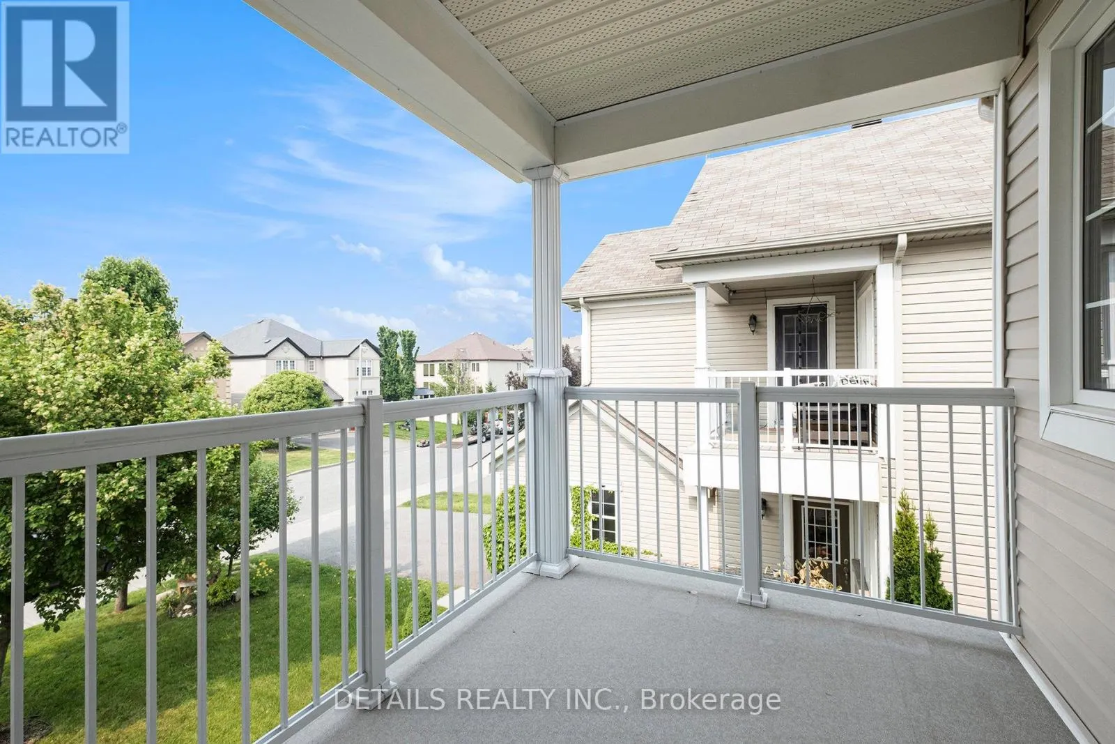 809 PINNACLE STREET