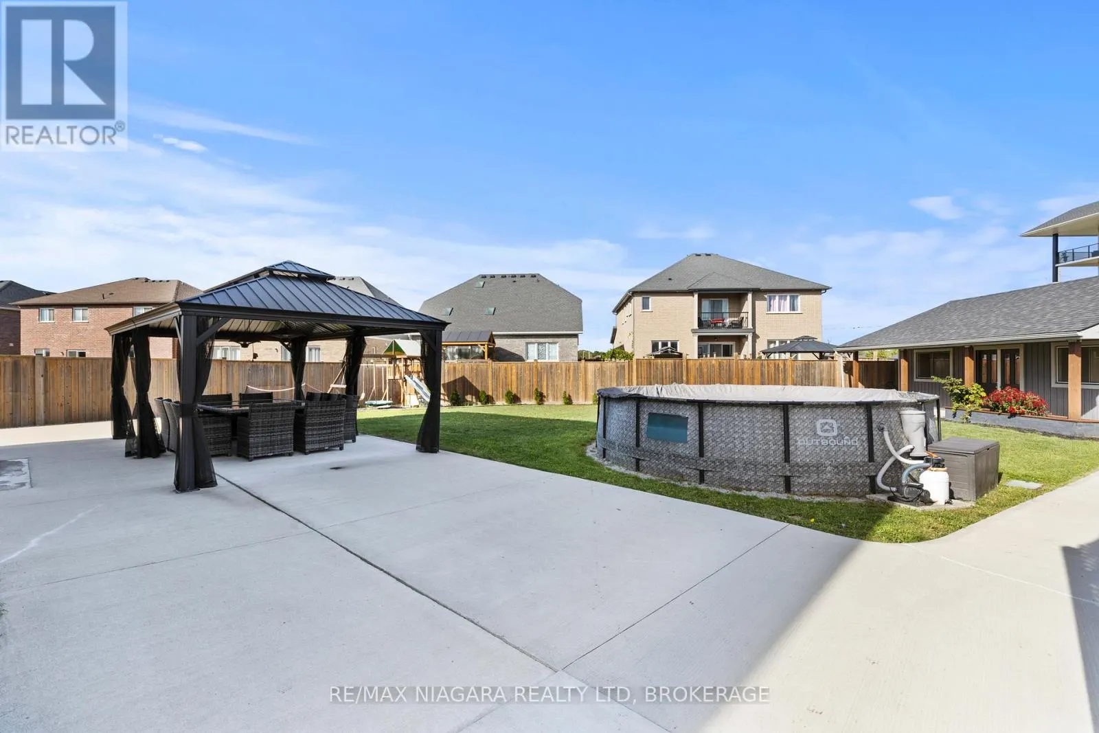55 SPRUCE CRESCENT